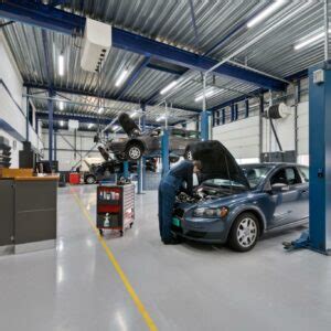 volvo garage in de buurt.